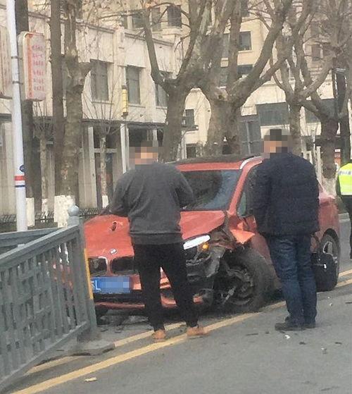 护栏爆料事件视频大全集,视频大全集深度解析  第1张